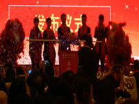賽瑪PANASEIMA新品上市發布會，招來了記者和各國合作伙伴踴躍參加